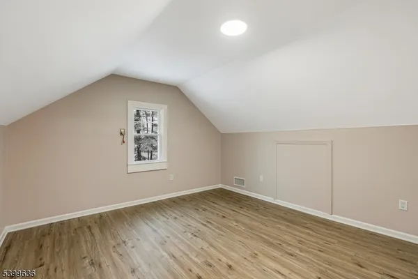 $4,000 | 111 King George Road, Warren, NJ 07059