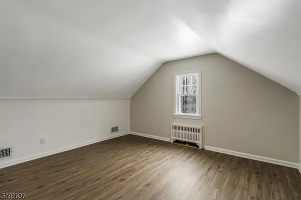 $4,000 | 111 King George Road, Warren, NJ 07059