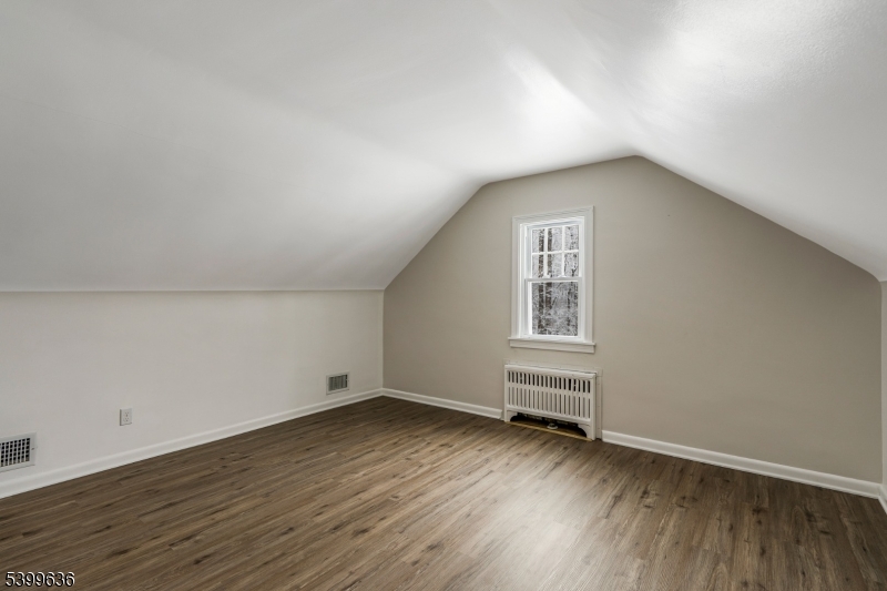 111 King George Road Warren, NJ 07059 - Photo 26 of 41