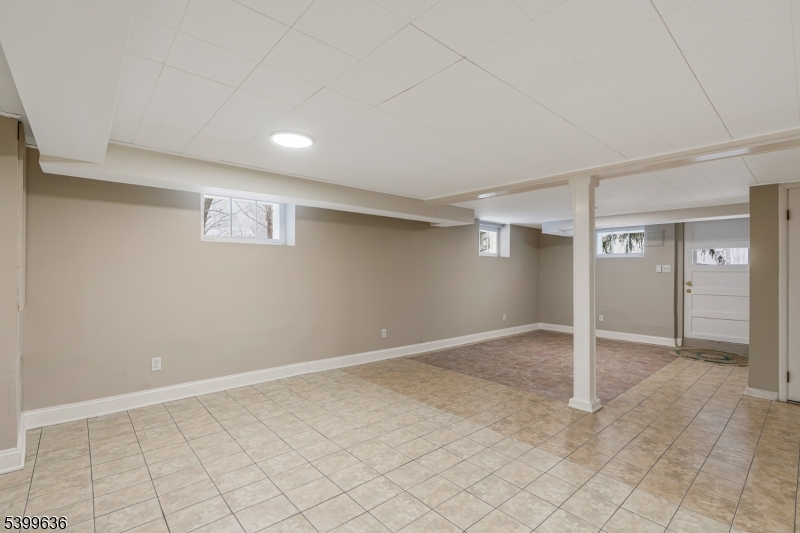 111 King George Road Warren, NJ 07059 - Photo 27 of 41