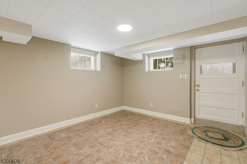 111 King George Road Warren, NJ 07059 - Photo 33 of 41