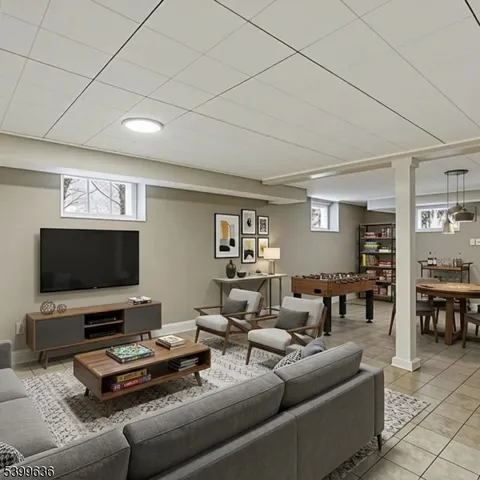 $4,000 | 111 King George Road, Warren, NJ 07059