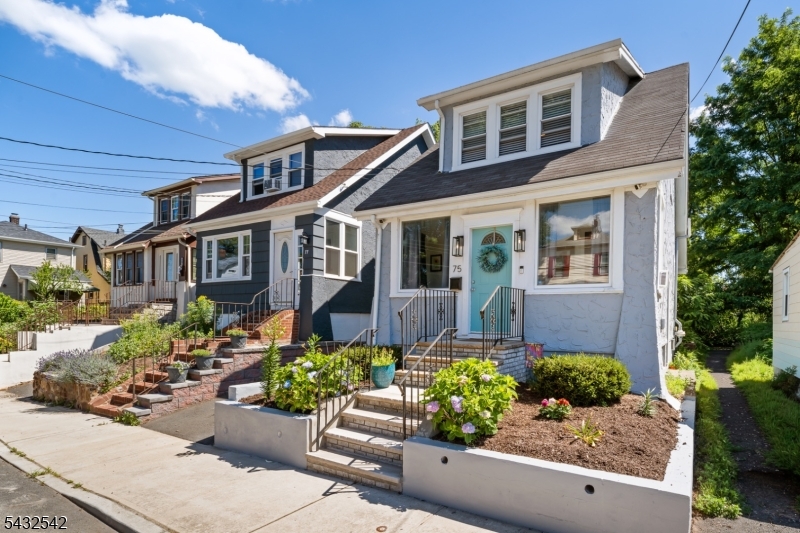 75 Smith Street Union, NJ 07088 - Photo 2 of 19