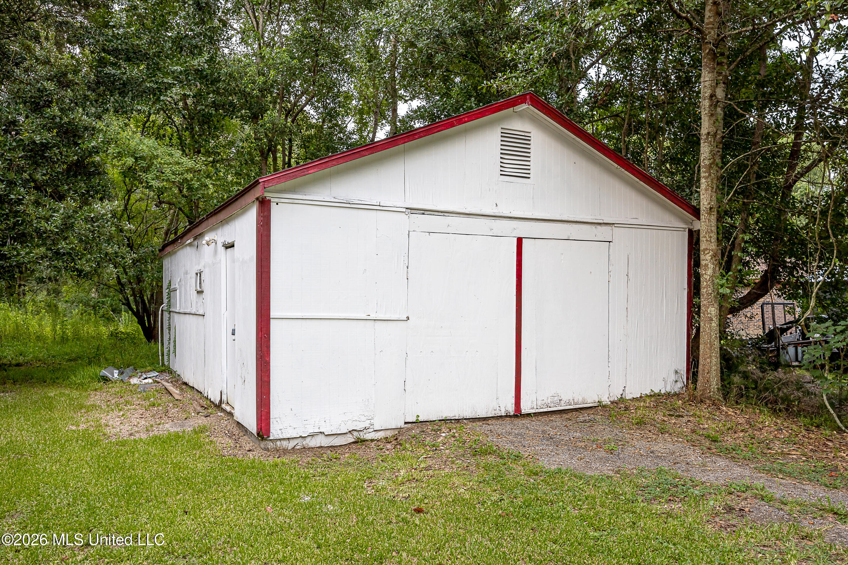 4406 Richard Street Moss Point, MS 39563 - Photo 13 of 39 IMG_4803