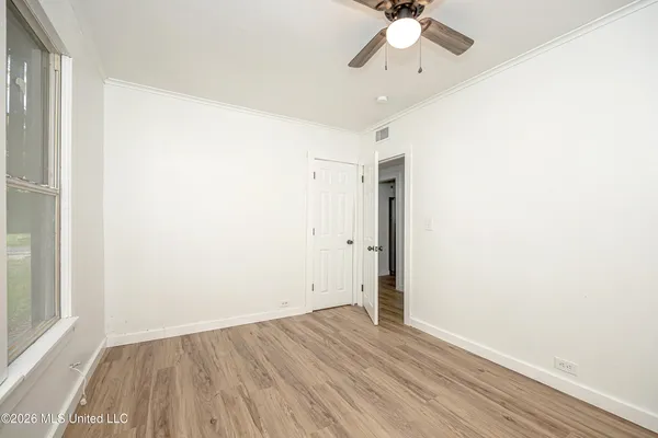 $1,400 | 4406 Richard Street, Moss Point, MS 39563