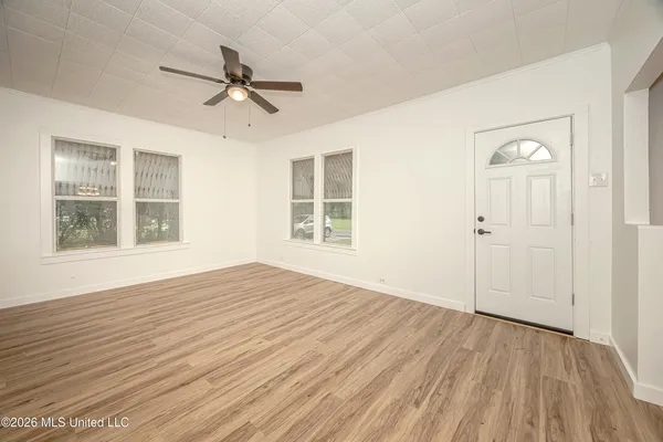 $1,400 | 4406 Richard Street, Moss Point, MS 39563