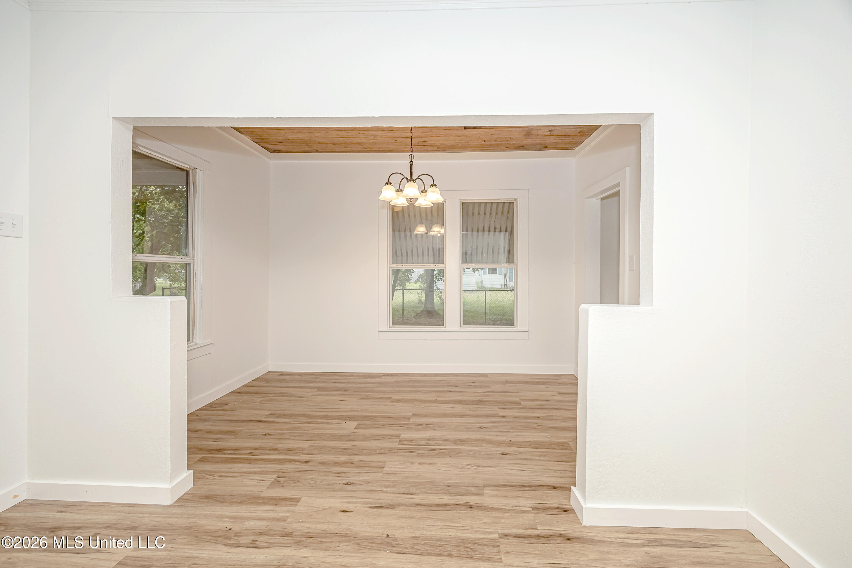 4406 Richard Street Moss Point, MS 39563 - Photo 20 of 39 IMG_4841