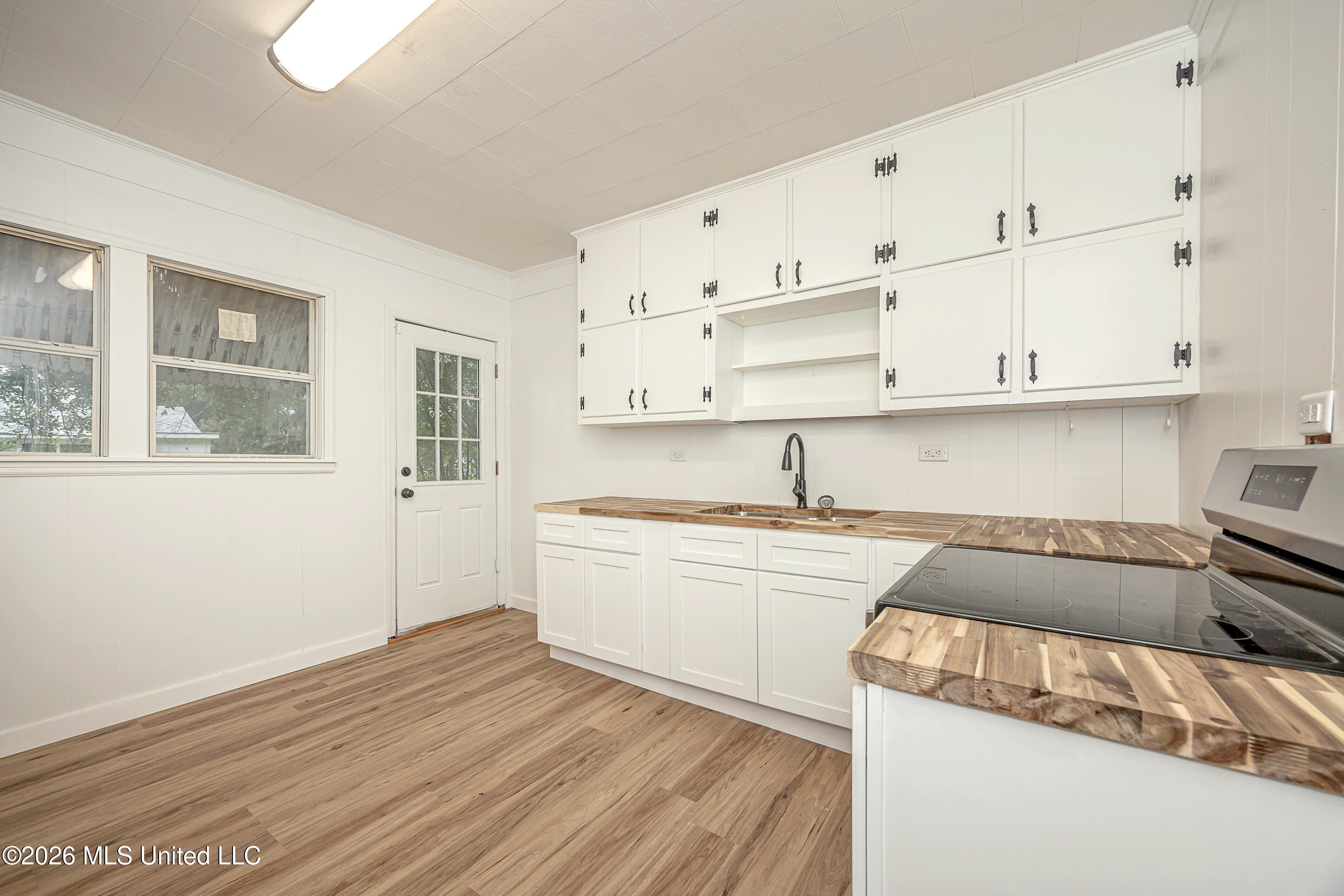 4406 Richard Street Moss Point, MS 39563 - Photo 21 of 39 IMG_4845