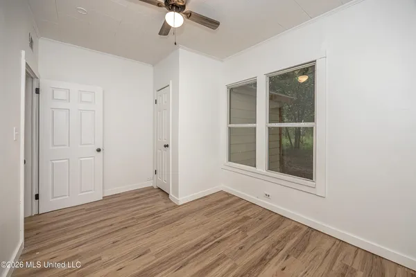 $1,400 | 4406 Richard Street, Moss Point, MS 39563