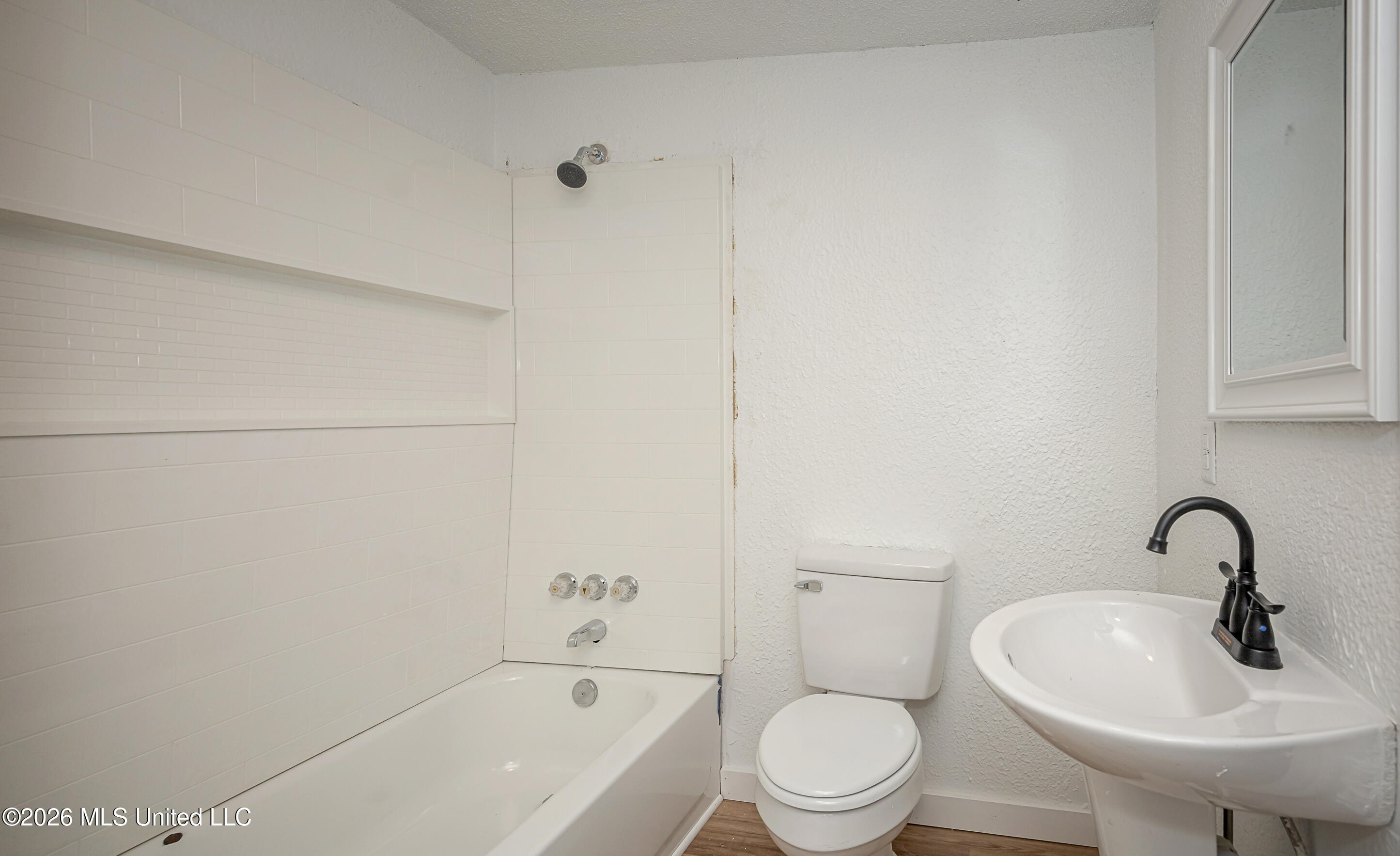 4406 Richard Street Moss Point, MS 39563 - Photo 37 of 39 IMG_4866