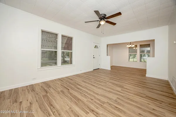 $1,400 | 4406 Richard Street, Moss Point, MS 39563