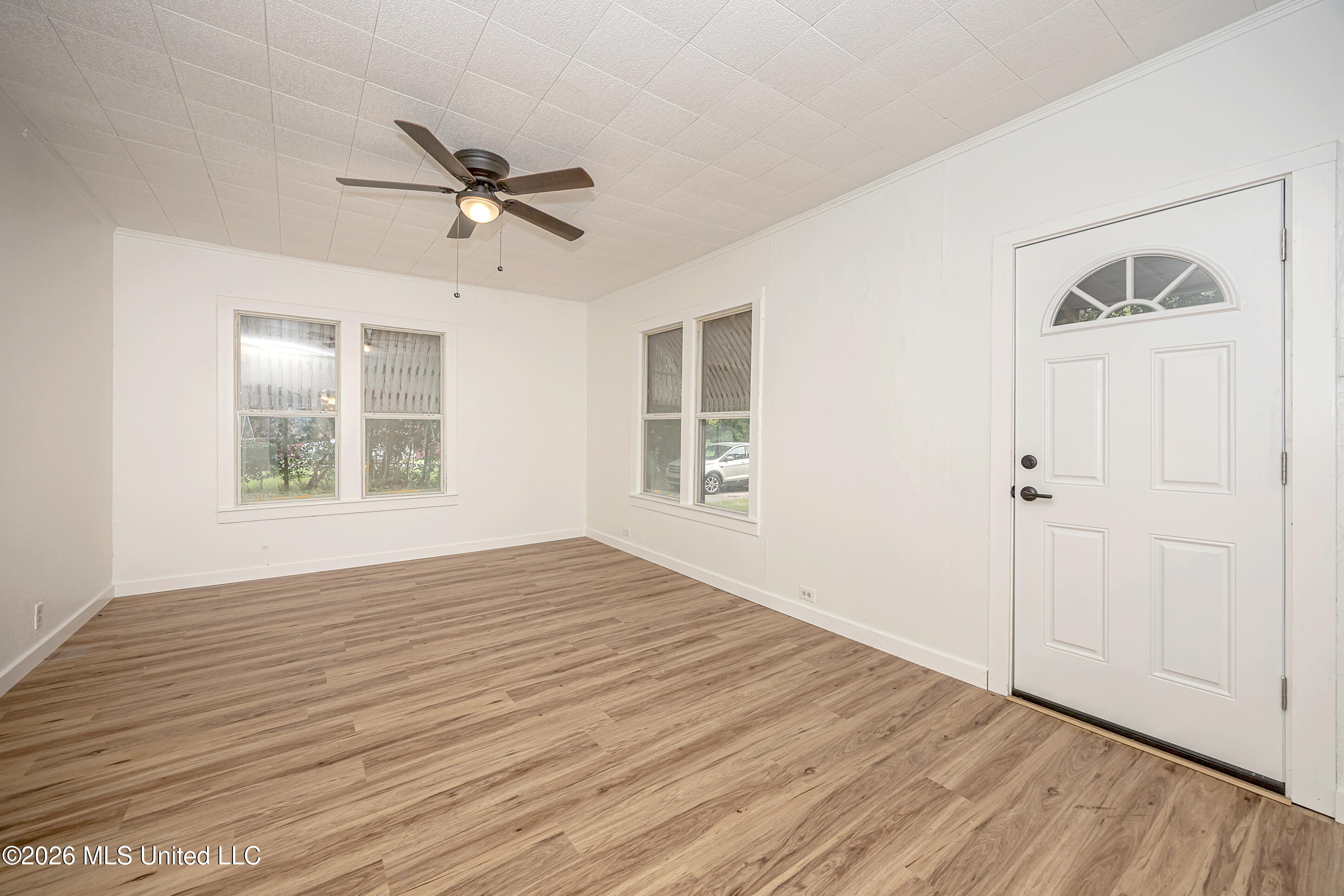 4406 Richard Street Moss Point, MS 39563 - Photo 7 of 39 IMG_4839