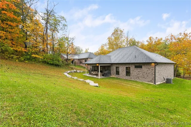 $389,000 | 2703 Clearstream Court, New Albany, IN 47150