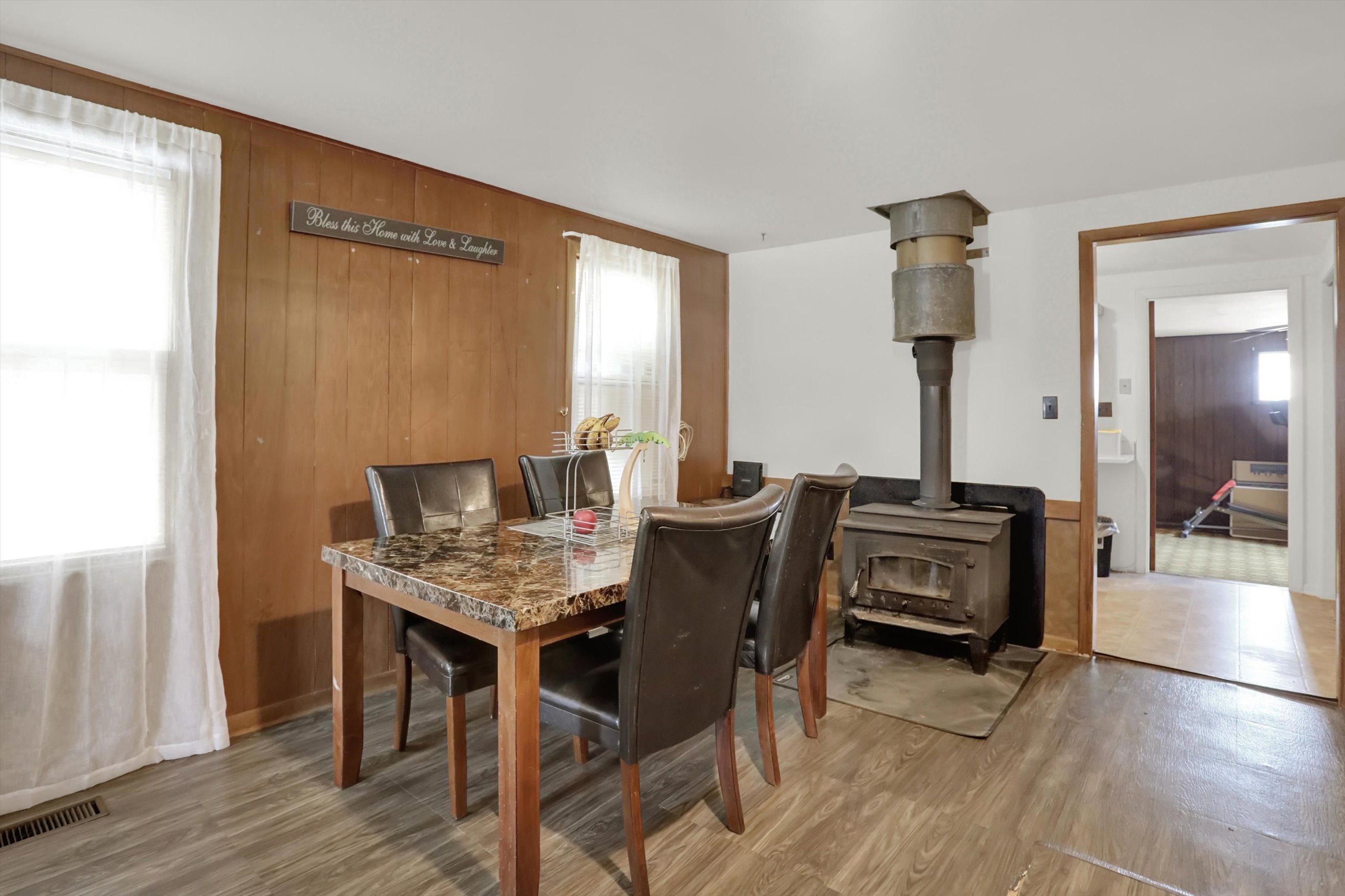231 Della Road Columbus, IN 47203 - Photo 12 of 39 Gallery Image 12
