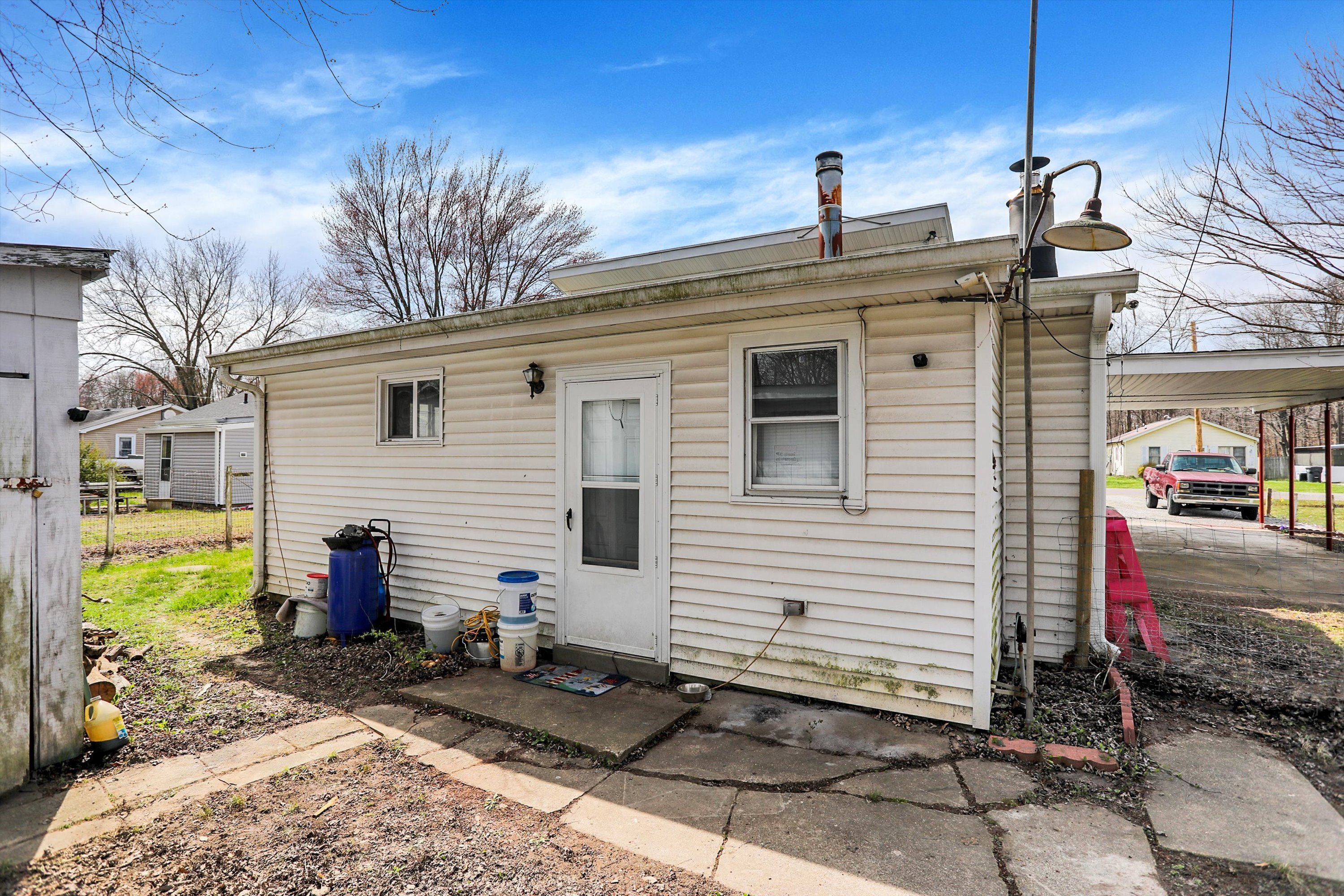 231 Della Road Columbus, IN 47203 - Photo 34 of 39 Gallery Image 34
