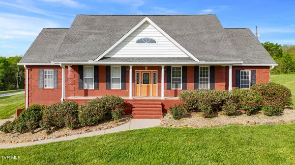 $999,000 | 3017 Hardy Road, White Pine, TN 37890