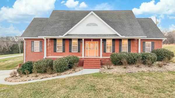 $999,000 | 3017 Hardy Road, White Pine, TN 37890