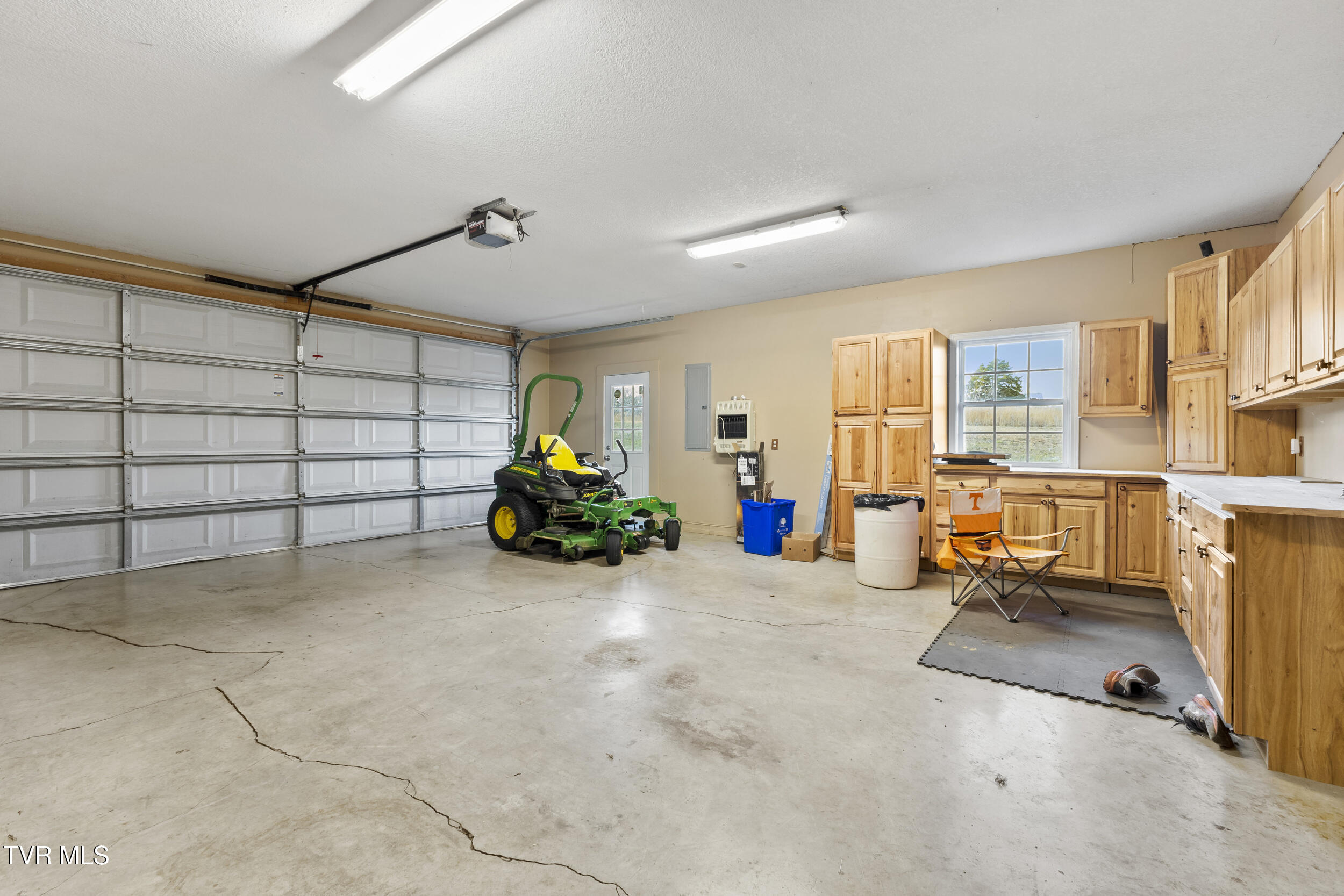 3017 Hardy Road White Pine, TN 37890 - Photo 27 of 62 28_img_3032