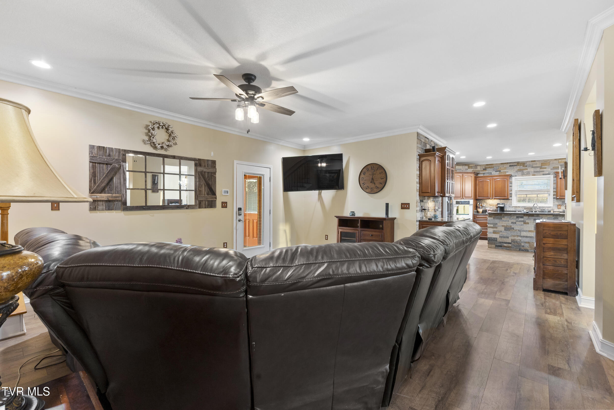 3017 Hardy Road White Pine, TN 37890 - Photo 29 of 60 32_img_3062