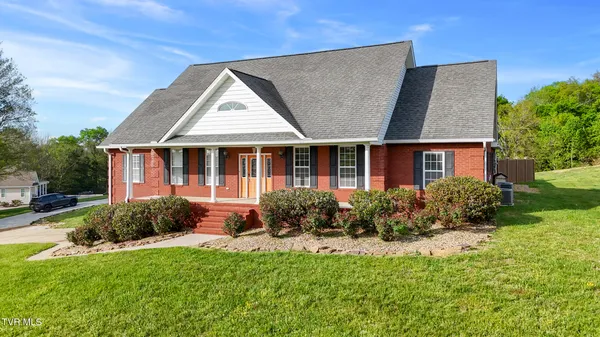 $999,000 | 3017 Hardy Road, White Pine, TN 37890