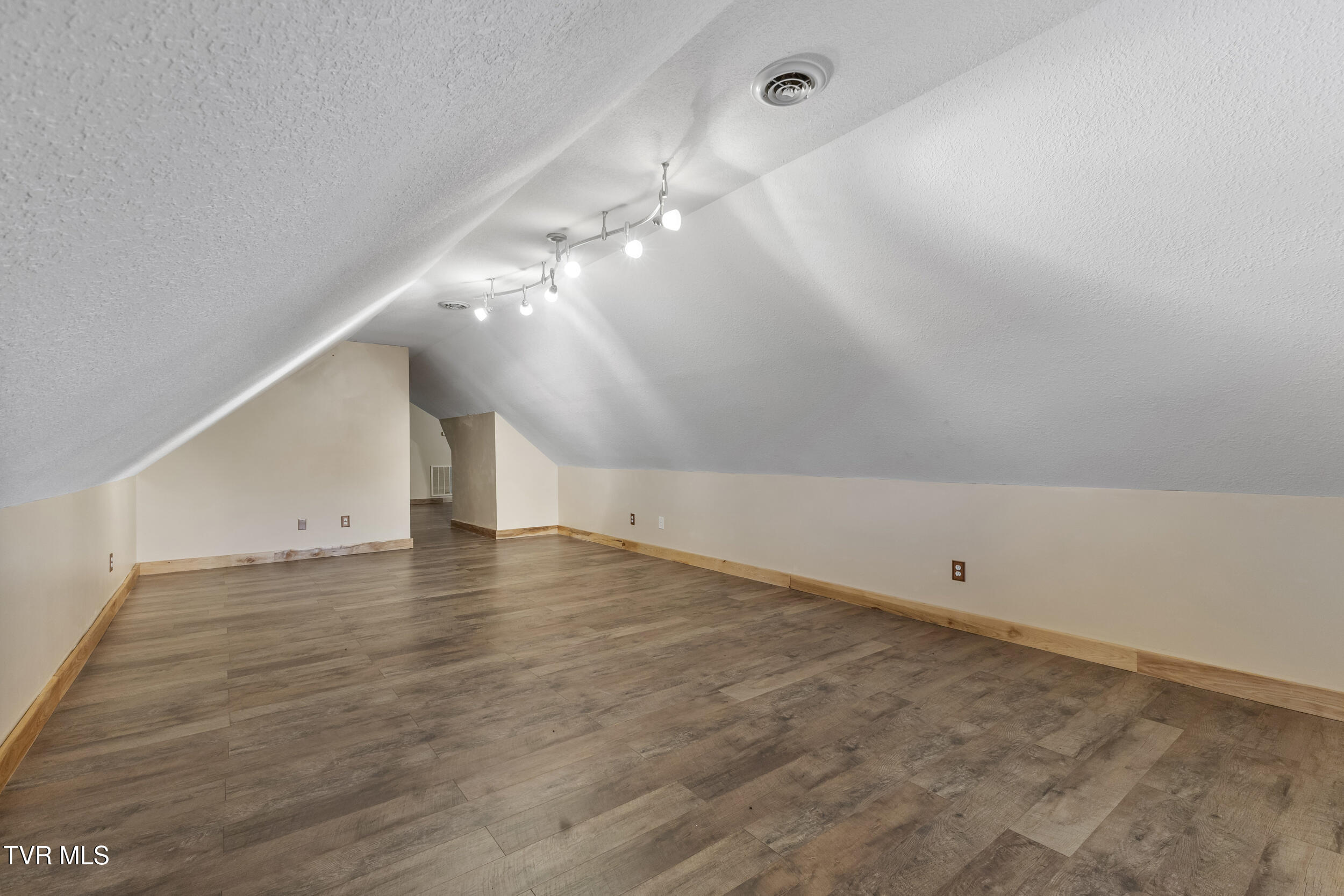 3017 Hardy Road White Pine, TN 37890 - Photo 50 of 62 51_img_3143