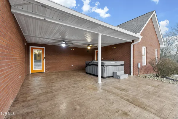 $999,000 | 3017 Hardy Road, White Pine, TN 37890