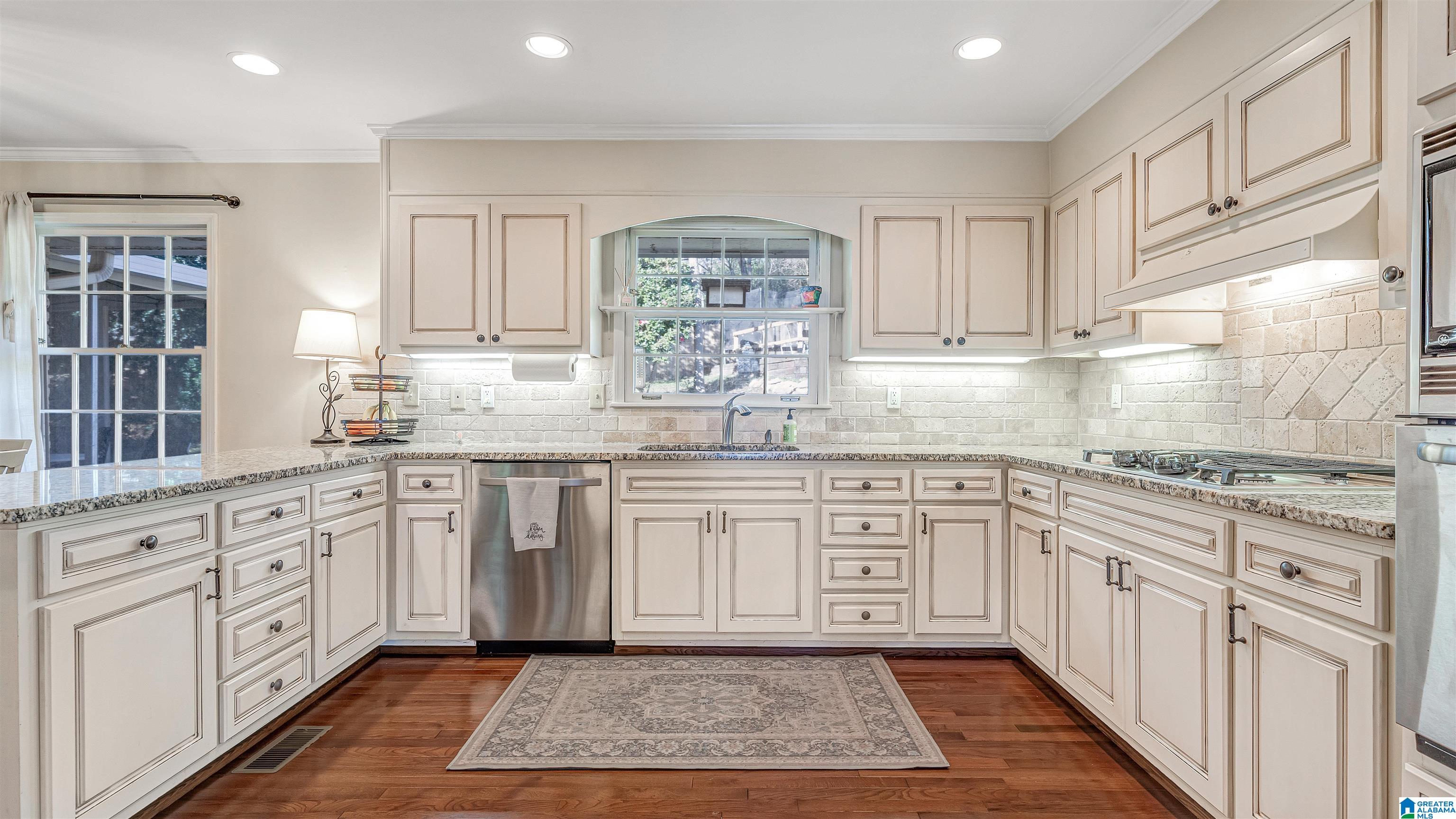 3640 Woodvale Road Birmingham, AL 35223 - Photo 14 of 36