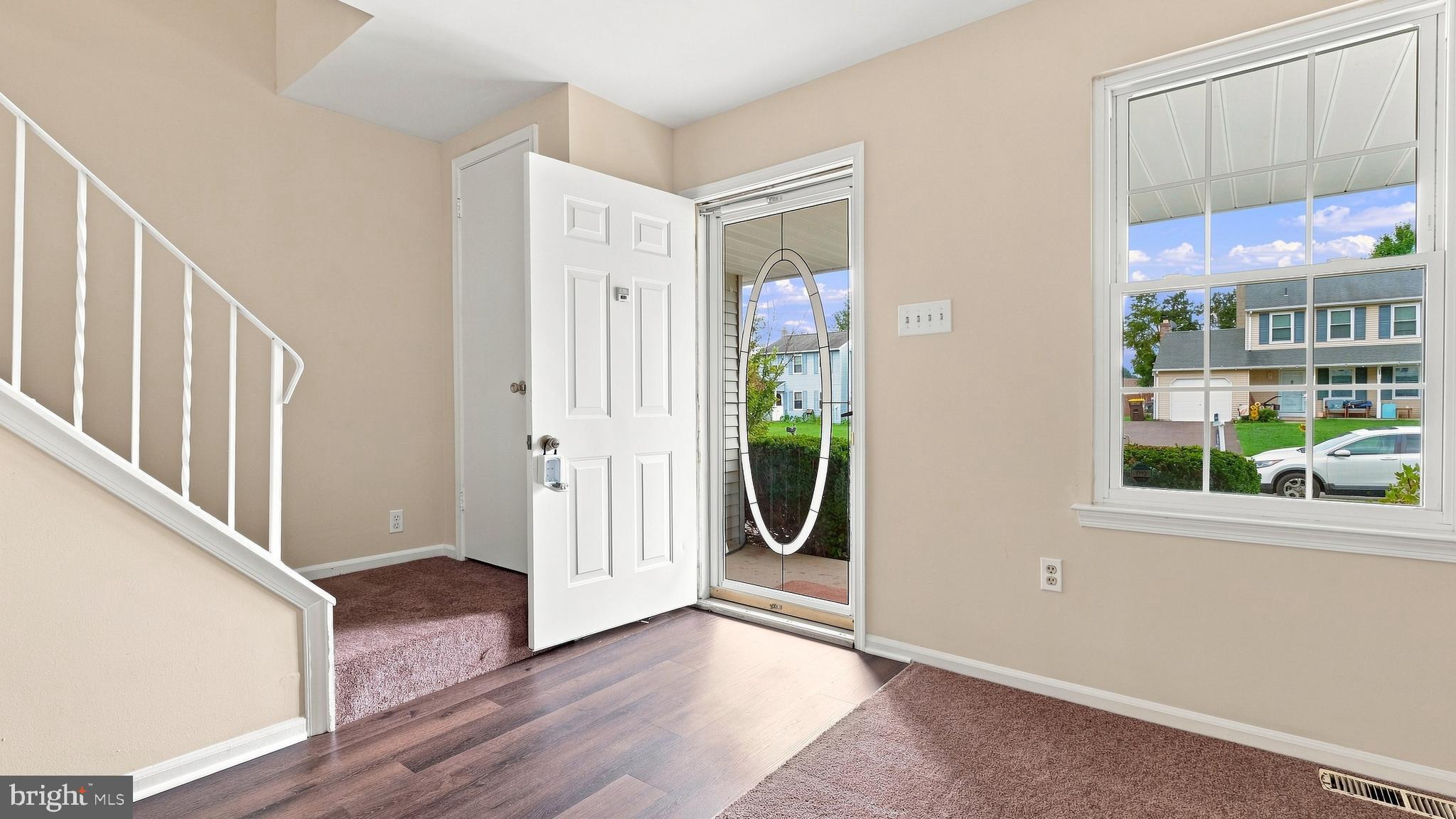 431 Windsor Drive Harleysville, PA 19438 - Photo 5 of 33 Front Entrance