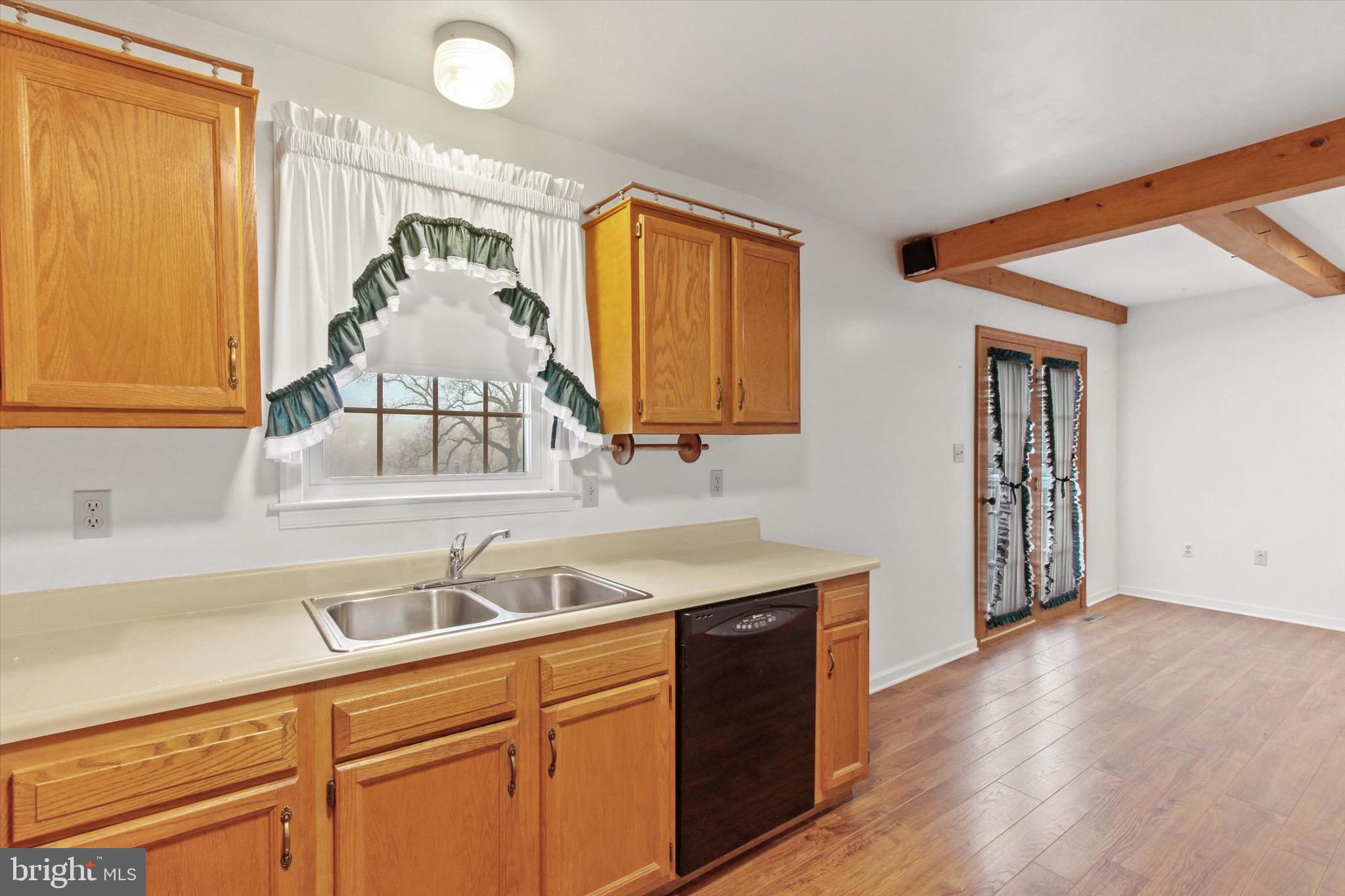 123 Country Ridge Drive Red Lion, PA 17356 - Photo 9 of 26 Gallery Image 9