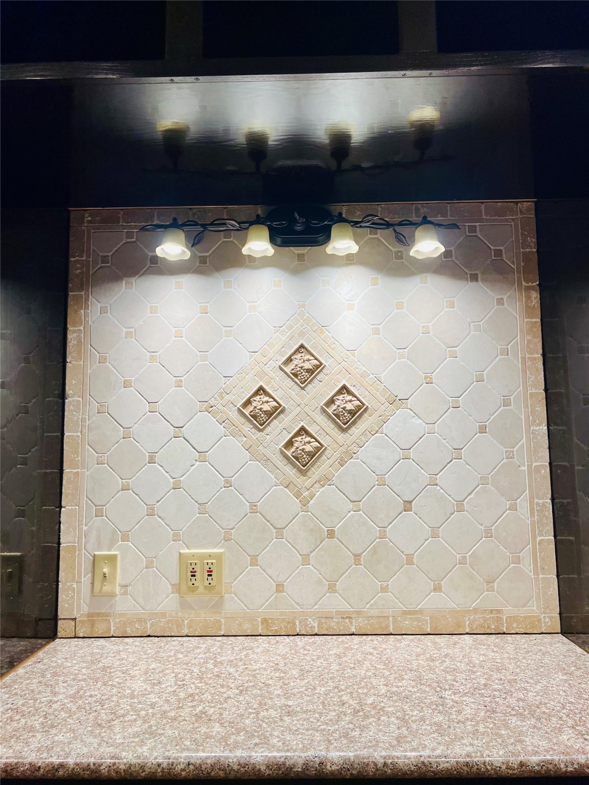 2100 Tanglewilde Street, Unit 536 Houston, TX 77063 - Photo 21 of 37 back splash