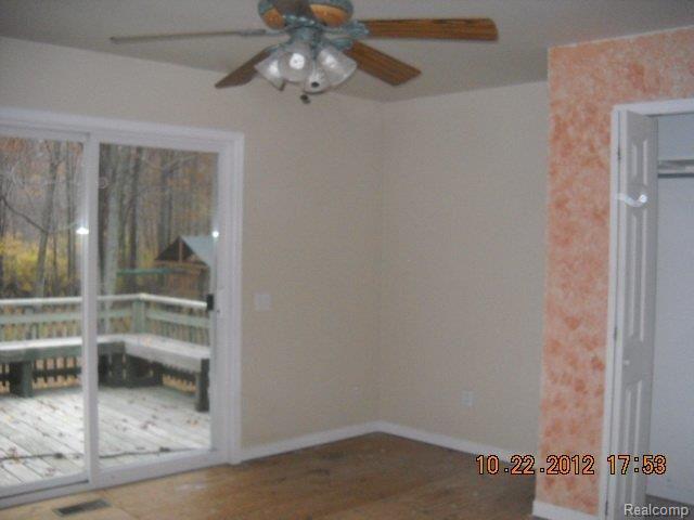 3242 South Lake George Road Dryden, MI 48428 - Photo 4 of 9 Lake George Master Bdrm.jpg