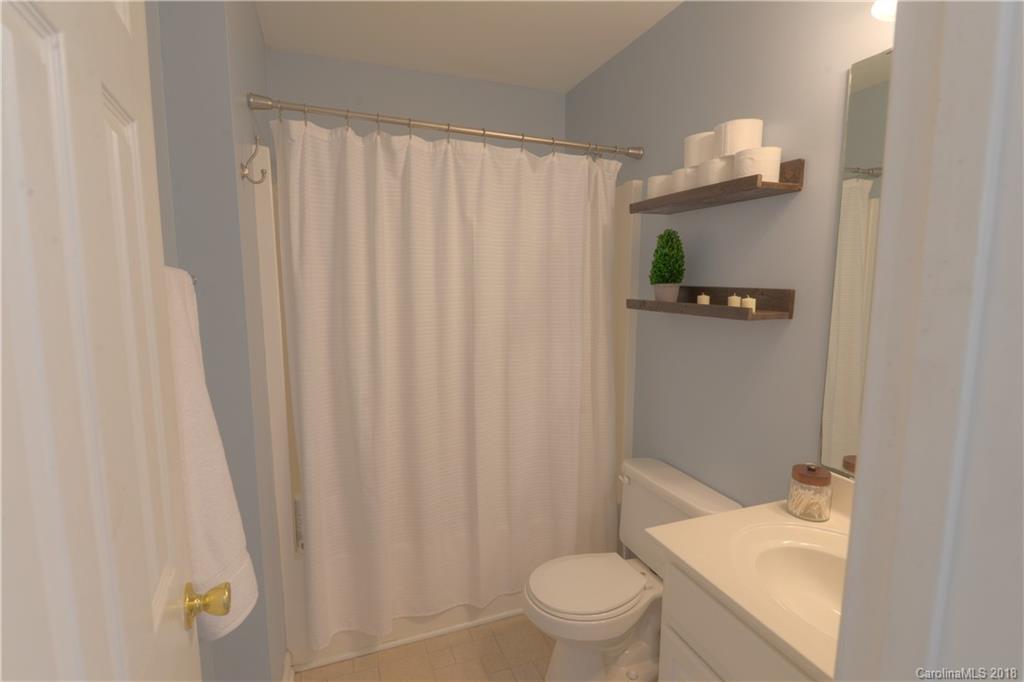 480 Fox Ridge Court Denver, NC 28037 - Photo 10 of 13