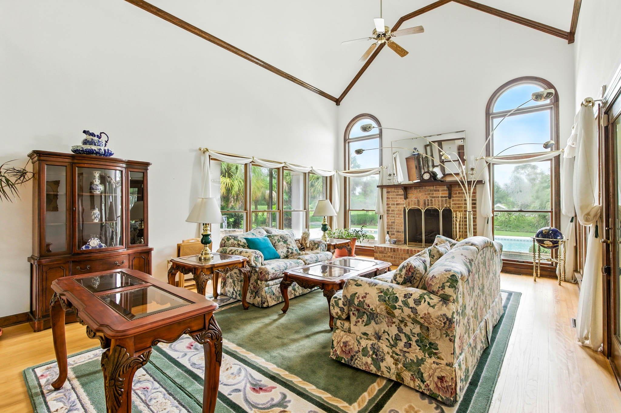 17270 Davis Road Summerdale, AL 36580 - Photo 5 of 97 Living Room