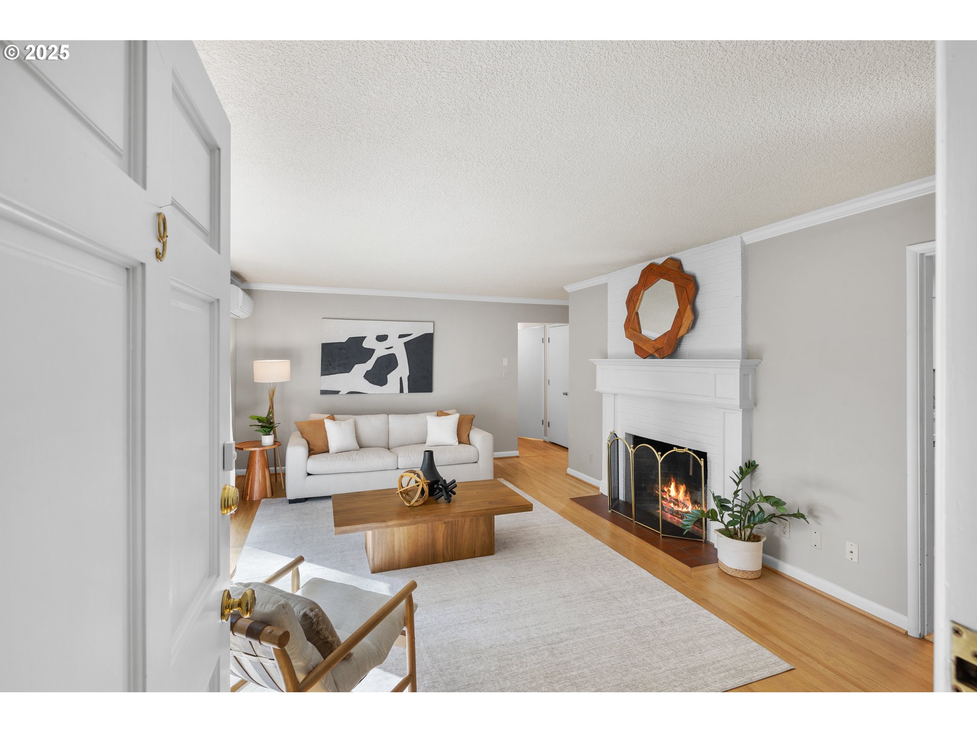 2425 Southwest 19th Avenue, Unit 9 Portland, OR 97201 - Photo 7 of 45 Gallery Image 7