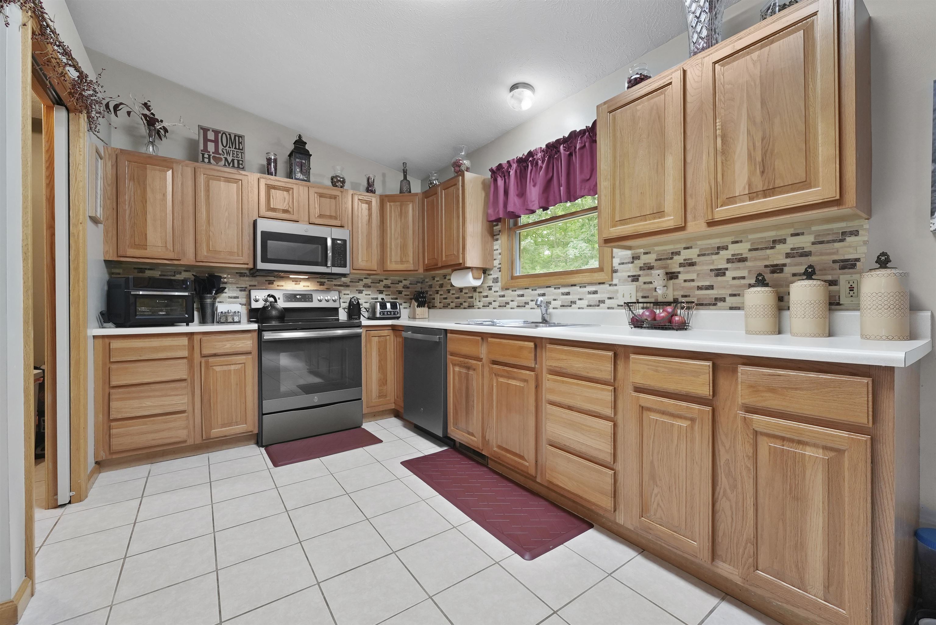 10944 West Kelly Road Lake City, MI 49651 - Photo 5 of 47 1925116-92c79de7-7dc3-4087-8b7c-c683a94f3a9d.JPG