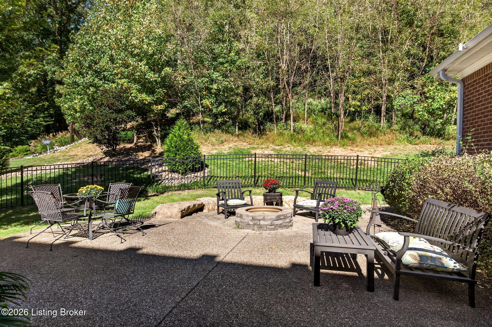 4000 Bold Ruler Way Louisville, KY 40214 - Photo 45 of 49 Patio