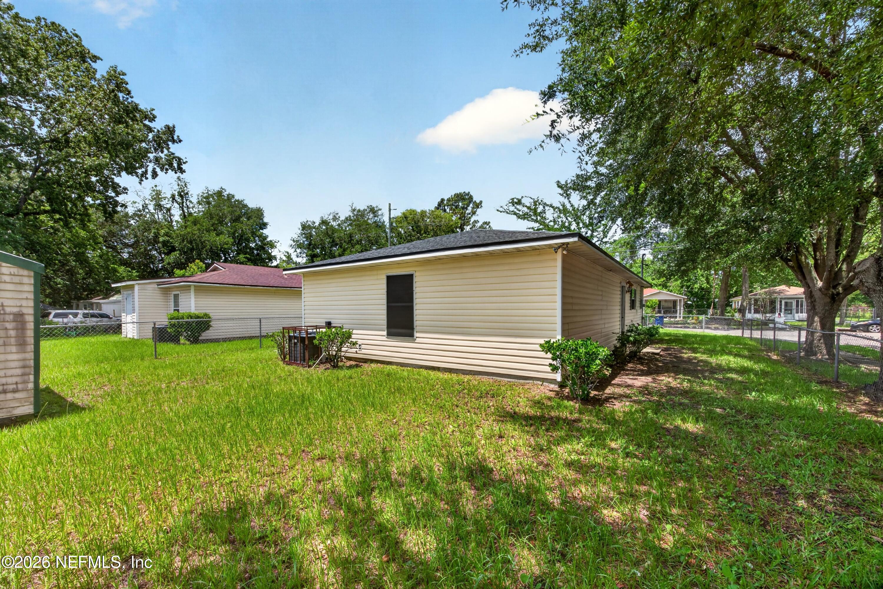5375 Dodge Road Jacksonville, FL 32209 - Photo 24 of 27 5375 Dodge Rd-17