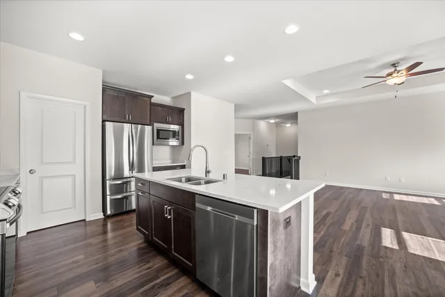 $649,900 | 7911 West Oakwood Way, Franklin, WI 53132