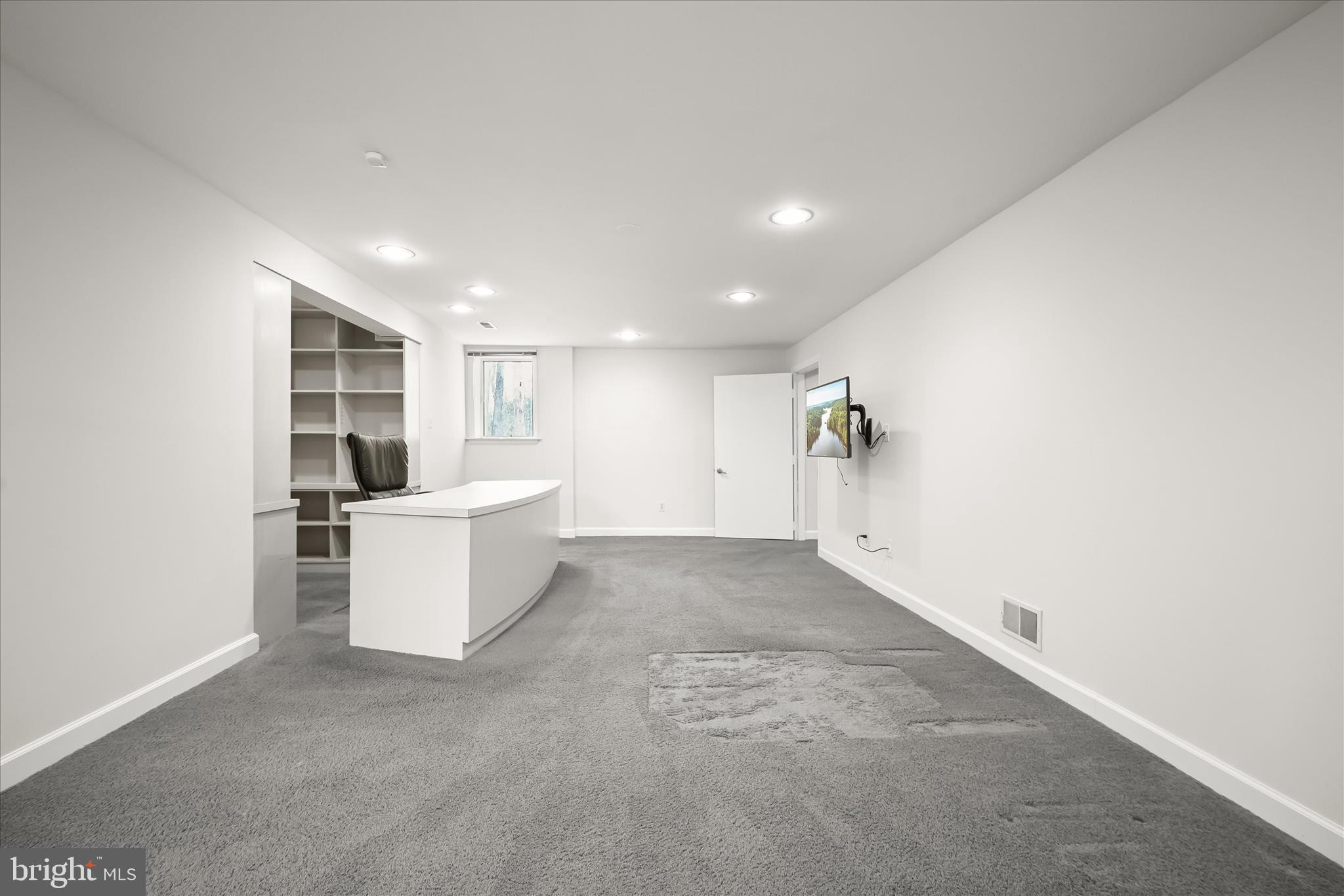 13304 Ridgewood Drive Ellicott City, MD 21042 - Photo 64 of 95 Office