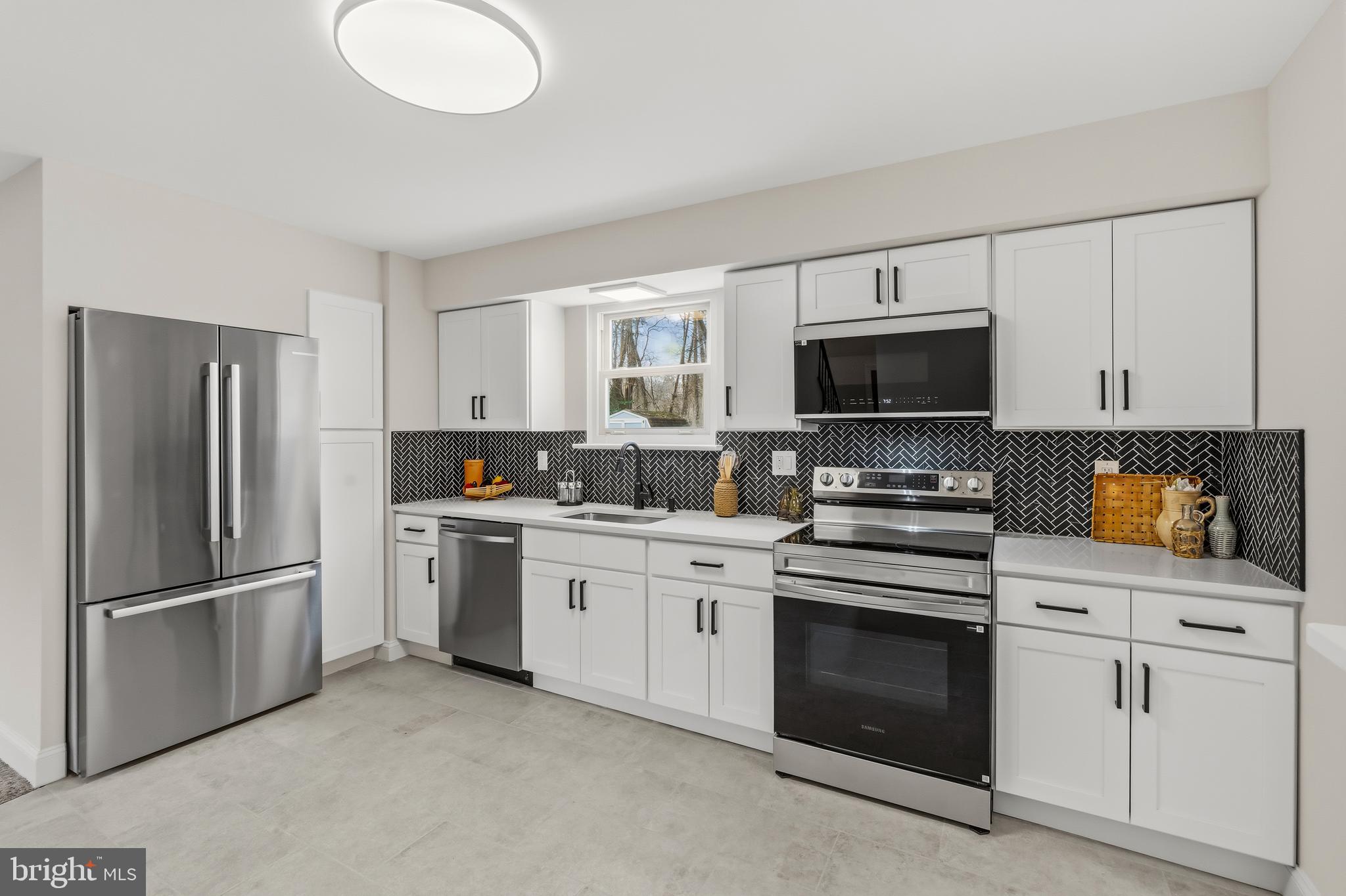 107 Joyce Way Marlton, NJ 08053 - Photo 12 of 31