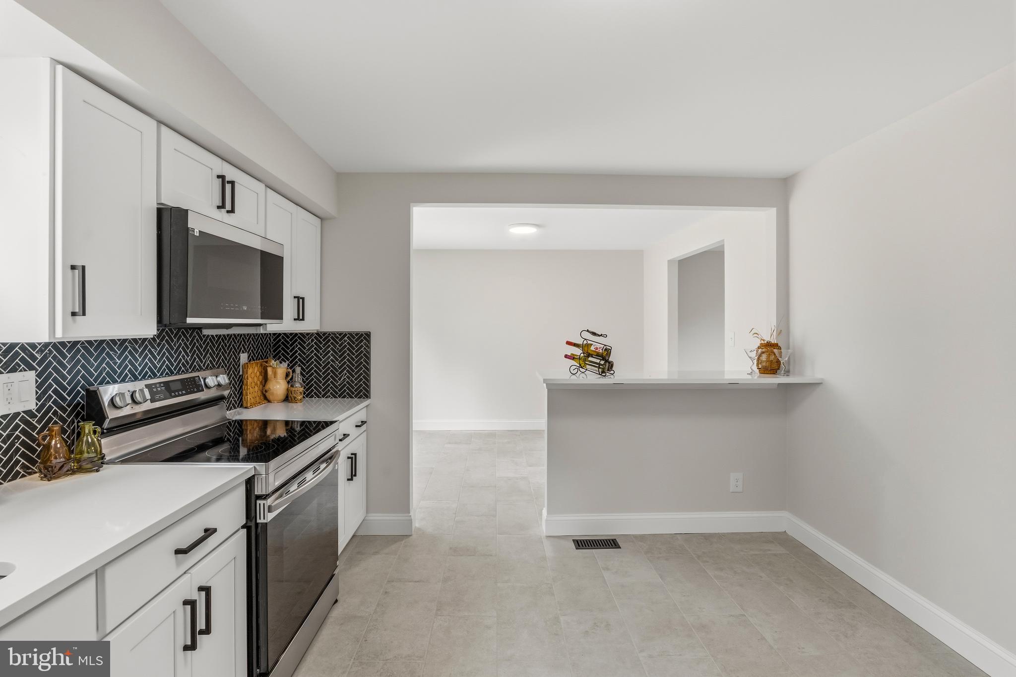 107 Joyce Way Marlton, NJ 08053 - Photo 13 of 31