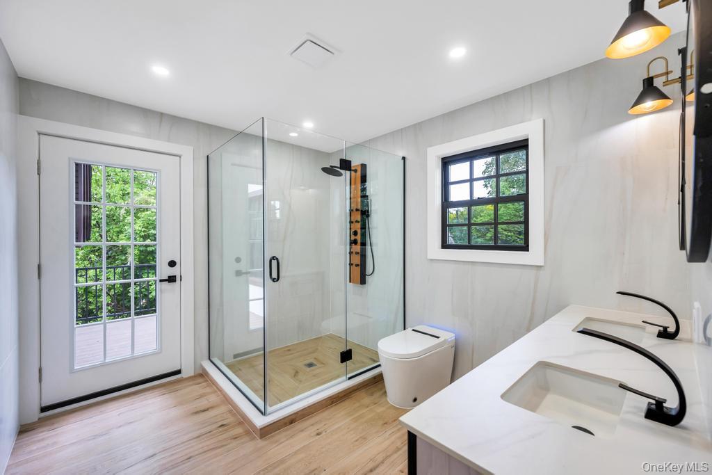 6 Sheffield Road Great Neck, NY 11021 - Photo 27 of 38