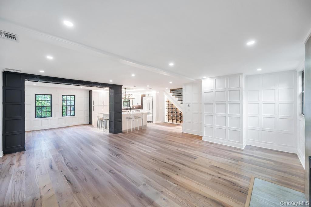 6 Sheffield Road Great Neck, NY 11021 - Photo 7 of 38