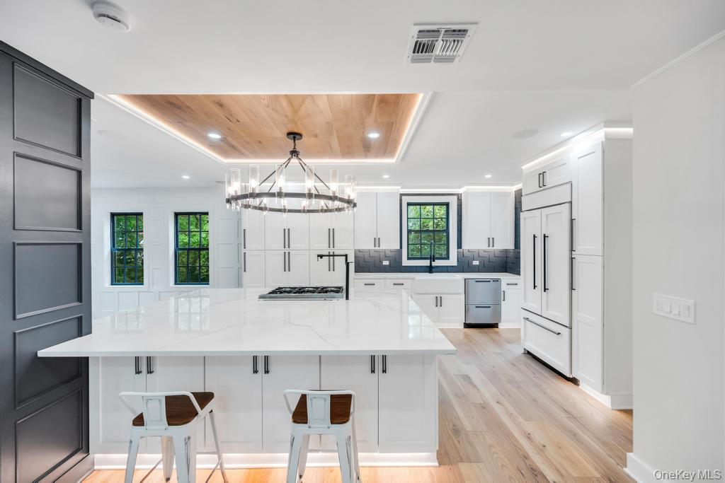 6 Sheffield Road Great Neck, NY 11021 - Photo 9 of 38