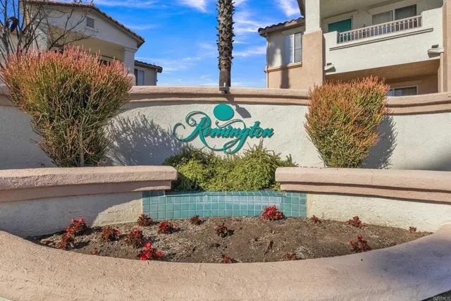 a view of a bird house