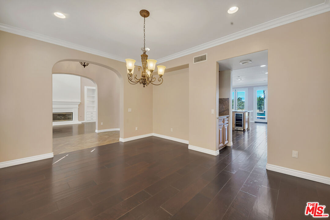 25417 Magnolia Lane Stevenson Ranch, CA 91381 - Photo 11 of 68