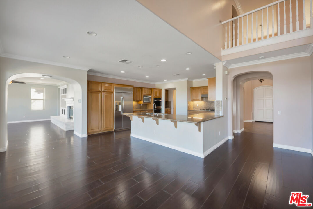 25417 Magnolia Lane Stevenson Ranch, CA 91381 - Photo 12 of 68