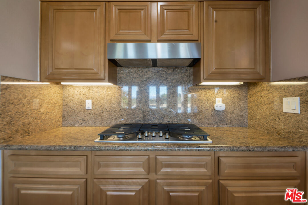 25417 Magnolia Lane Stevenson Ranch, CA 91381 - Photo 18 of 68