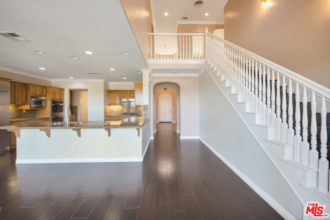 25417 Magnolia Lane Stevenson Ranch, CA 91381 - Photo 19 of 68