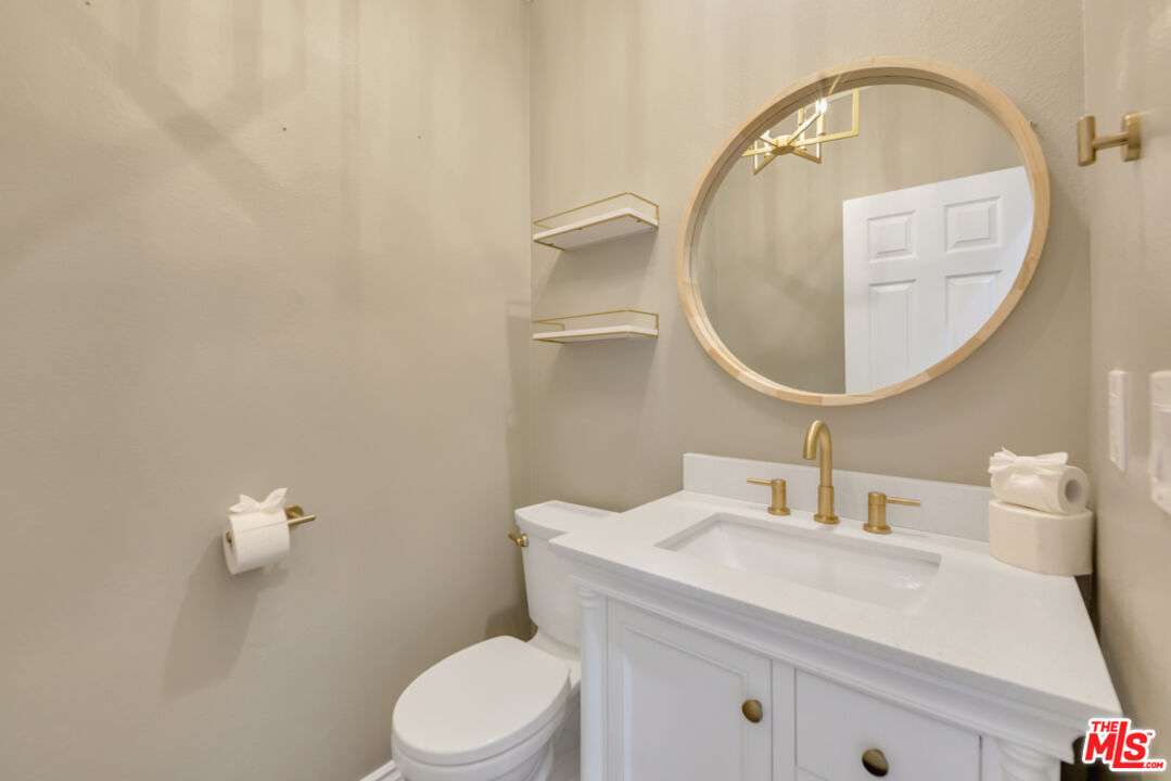 25417 Magnolia Lane Stevenson Ranch, CA 91381 - Photo 26 of 68